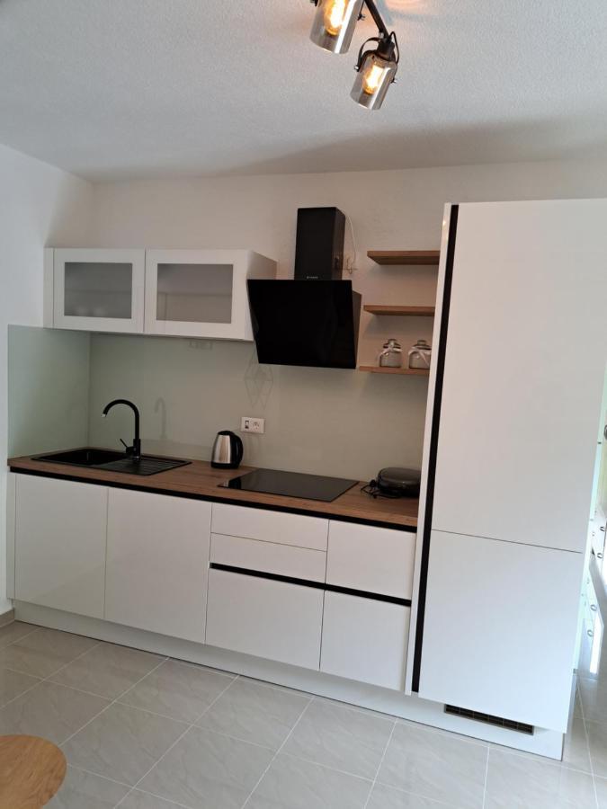 Apartman Polegubic 比奥格勒·纳·莫鲁 外观 照片